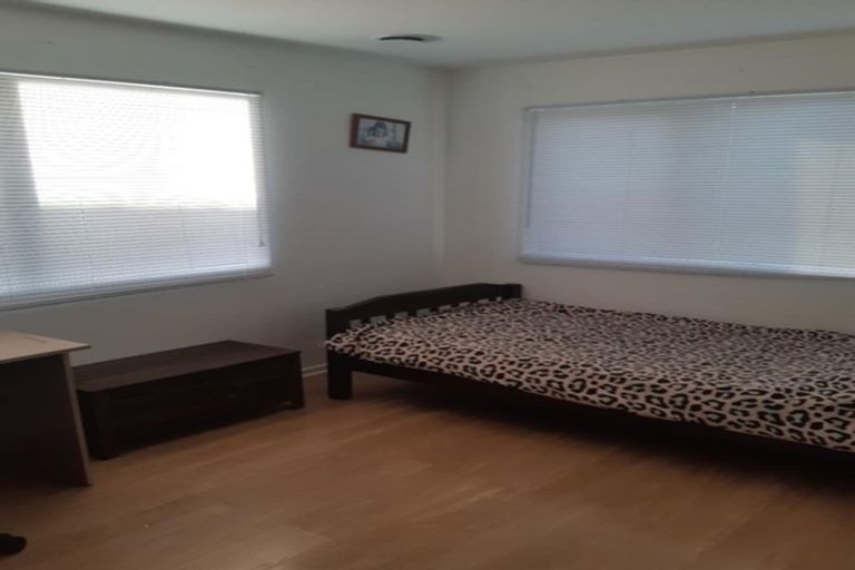 Photo of property in 5 Wilbur Place, Pakuranga Heights, Auckland, 2010