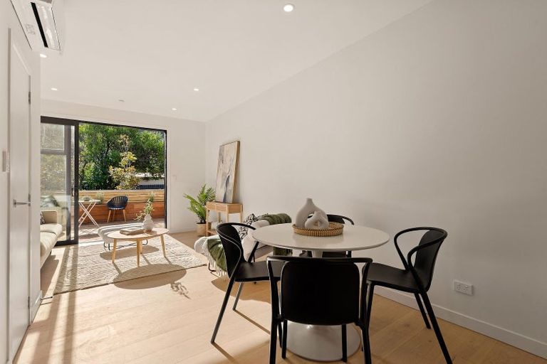 Photo of property in 7/152 The Parade, Island Bay, Wellington, 6023