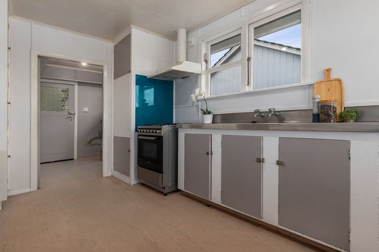 Photo of property in 5 Clyde Street, Levin, 5510