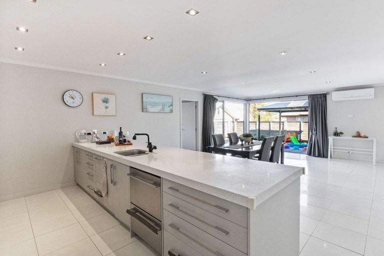 Photo of property in 15a Mckenzie Road, Owhata, Rotorua, 3010