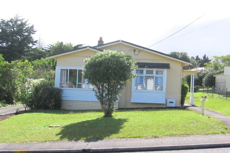 Photo of property in 50 Evans Road, Glen Eden, Auckland, 0602