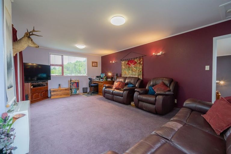 Photo of property in 25 Mackinnon Loop, Te Anau, 9600