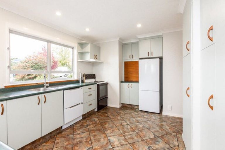 Photo of property in 29 Tauroa Road, Havelock North, 4130