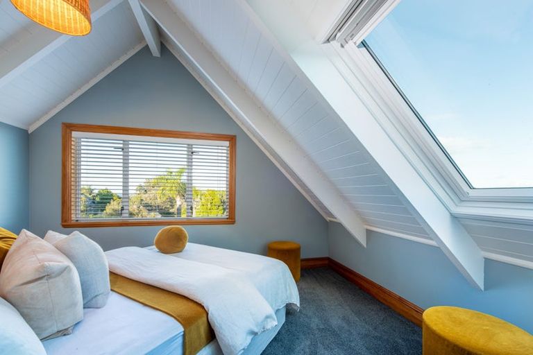 Photo of property in 2/22 View Road, Campbells Bay, Auckland, 0630