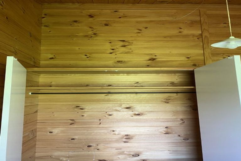 Photo of property in 10 Bycroft Road, Karaka, Papakura, 2578