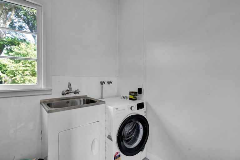 Photo of property in 92 Mill Road, Lower Vogeltown, New Plymouth, 4310