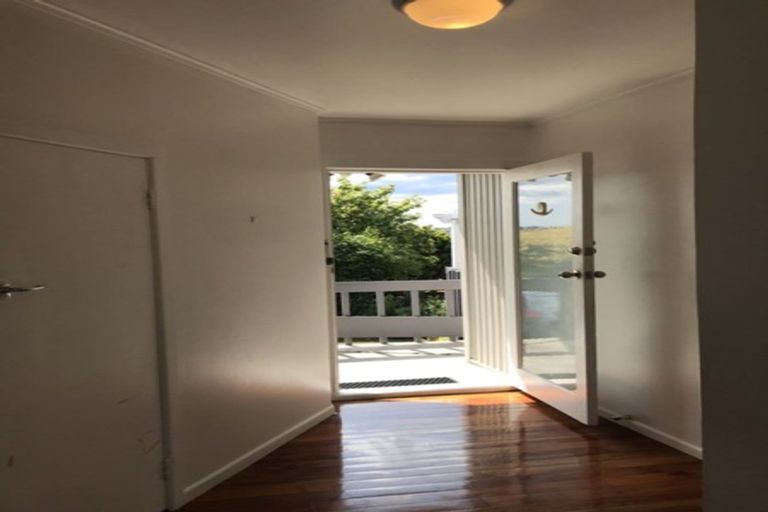 Photo of property in 1/13 Bowman Road, Forrest Hill, Auckland, 0620