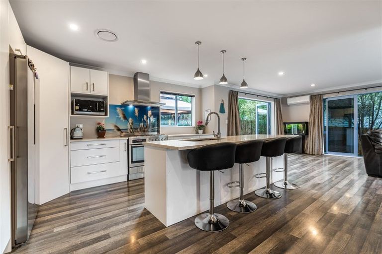 Photo of property in 13 Merwood Lane, Devonport, Auckland, 0624