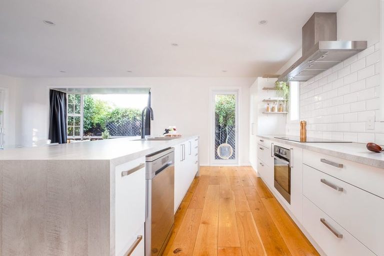 Photo of property in 306 Cranford Street, St Albans, Christchurch, 8052
