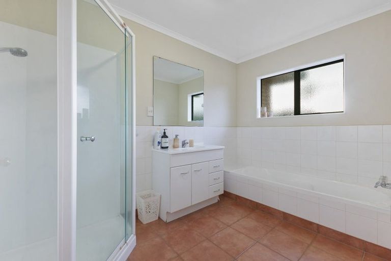 Photo of property in 51 Chapel Road, Flat Bush, Auckland, 2019