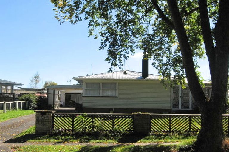 Photo of property in 14 Kenmore Place, Tokoroa, 3420