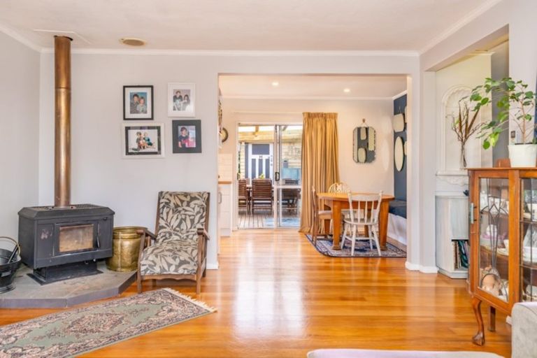 Photo of property in 6 Riverbank Street, Ebdentown, Upper Hutt, 5018