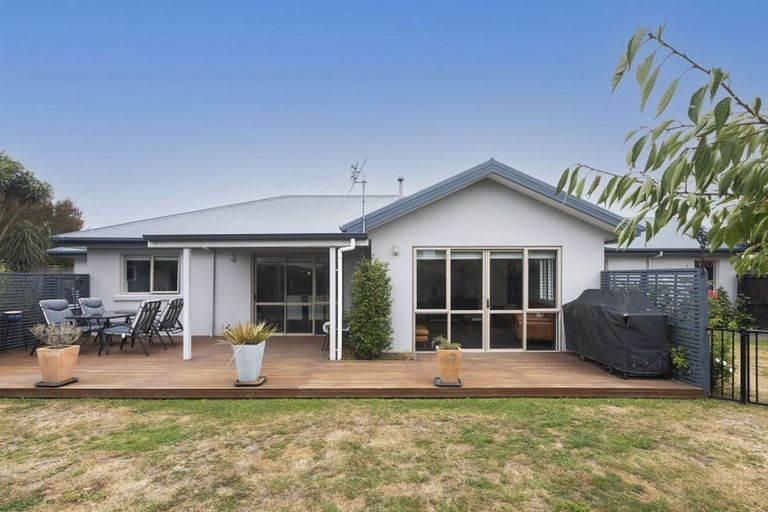 Photo of property in 7 Ashtead Lane, Sockburn, Christchurch, 8042