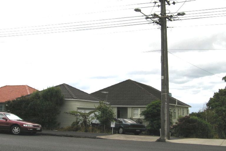 Photo of property in 119 Hinemoa Street, Birkenhead, Auckland, 0626