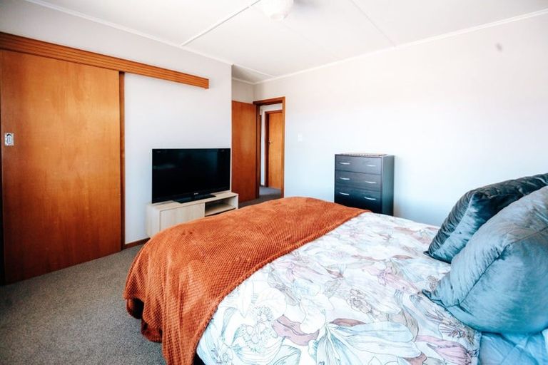 Photo of property in 8 Guildford Street, Tamatea, Napier, 4112