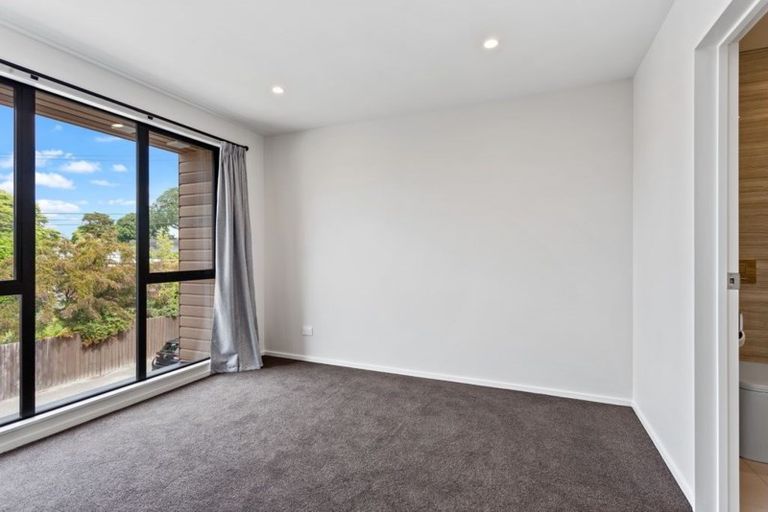 Photo of property in 32c Hewitts Road, Merivale, Christchurch, 8014