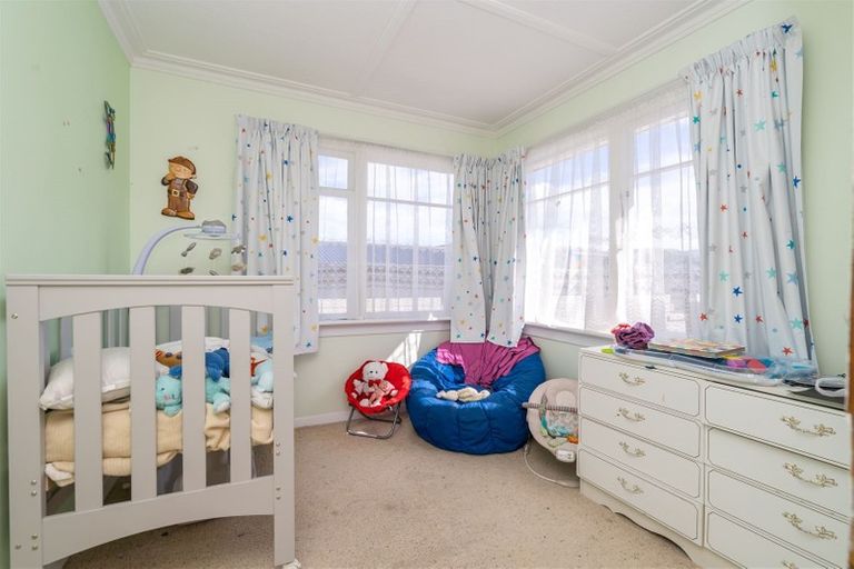 Photo of property in 33 Koremata Street, Green Island, Dunedin, 9018