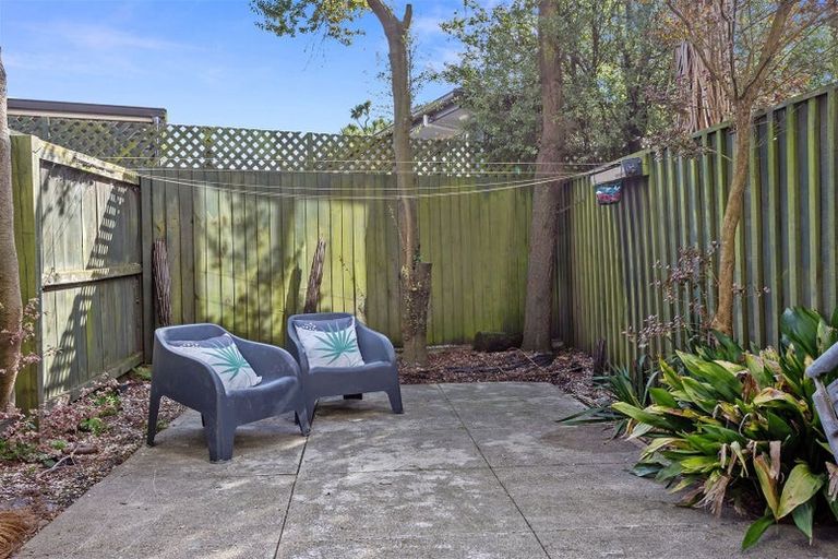 Photo of property in 4/86 Brockworth Place, Riccarton, Christchurch, 8011