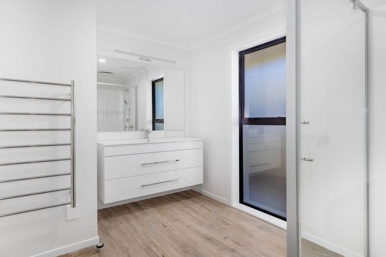 Photo of property in 11 Catherine Lane, Levin, 5510