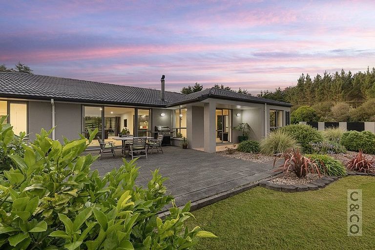 Photo of property in 371 Old North Road, Kumeu, 0892