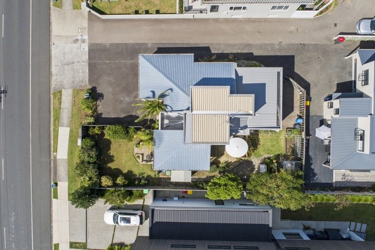 Photo of property in 28 Oceanbeach Road, Mount Maunganui, 3116