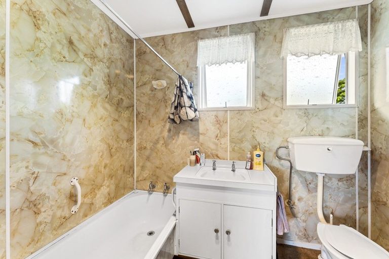 Photo of property in 29 Hornsby Street, Carterton, 5713