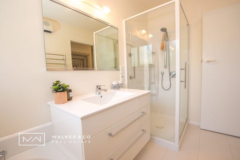 Photo of property in 4b Blundell Way, Heretaunga, Upper Hutt, 5018