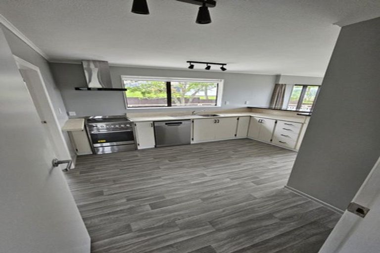 Photo of property in 179 Miromiro Road, Normandale, Lower Hutt, 5010