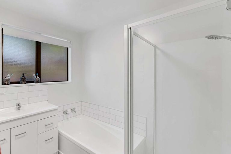 Photo of property in 1/42 Briarmont Street, Avondale, Christchurch, 8061