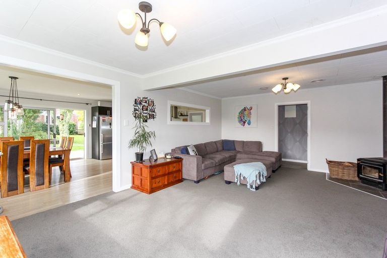 Photo of property in 142 Awai Road, Tarurutangi, New Plymouth, 4372