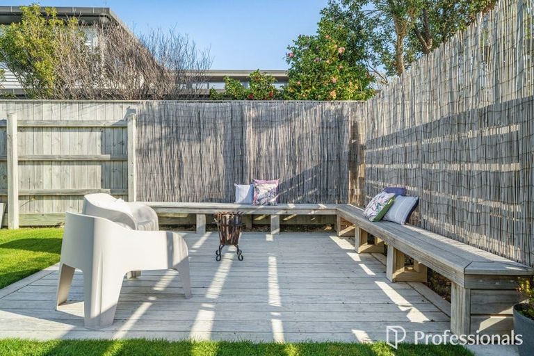 Photo of property in 32 Orr Crescent, Hutt Central, Lower Hutt, 5011