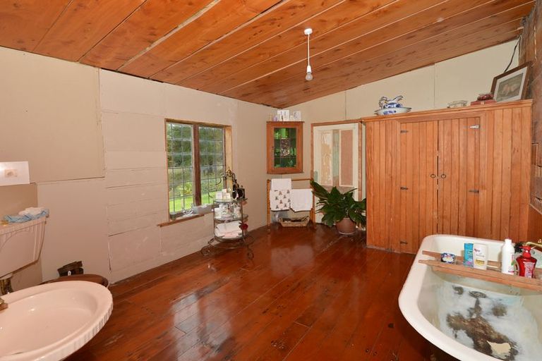 Photo of property in 623 Tangihua Road, Maungakaramea, Whangarei, 0178