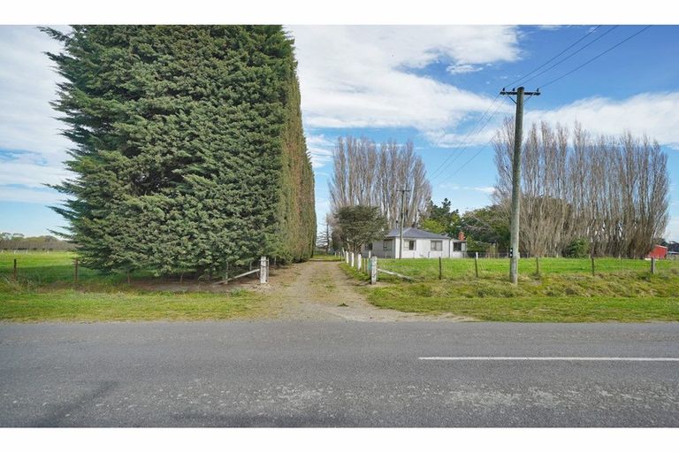 Photo of property in 1724 Springs Road, Lincoln, Christchurch, 7674
