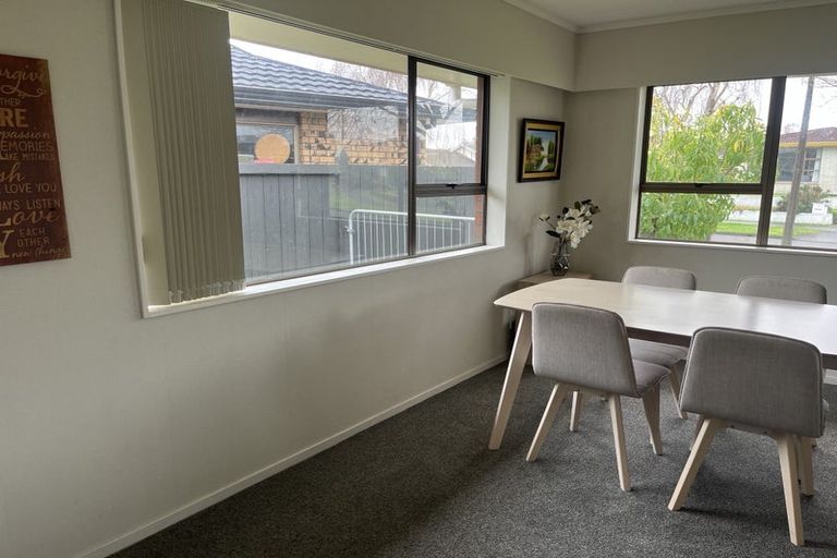 Photo of property in 6 Caulfield Place, Awapuni, Palmerston North, 4412