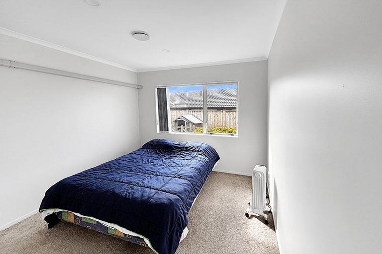 Photo of property in 60 Magic Way, Randwick Park, Auckland, 2105