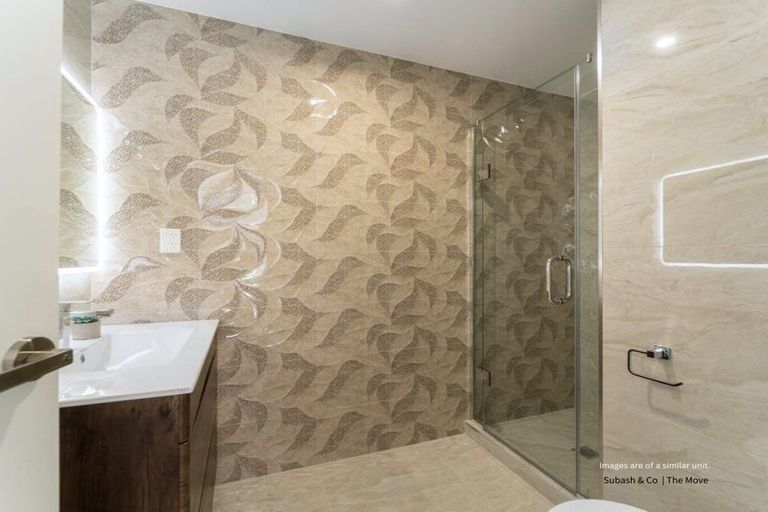 Photo of property in 38d Seymour Road, Sunnyvale, Auckland, 0612