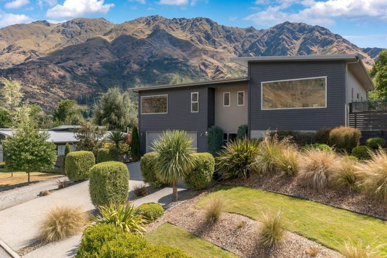 Photo of property in 4 Thomas Lane, Arthurs Point, Queenstown, 9371