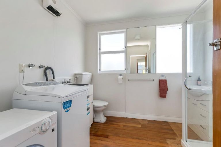 Photo of property in 229 Karori Road, Karori, Wellington, 6012