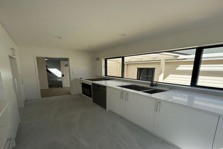 Photo of property in 2/30 Tristram Avenue, Forrest Hill, Auckland, 0620