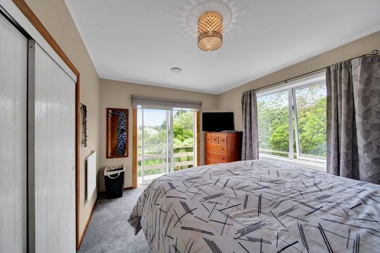 Photo of property in 162 Seaview Road, Westown, New Plymouth, 4310