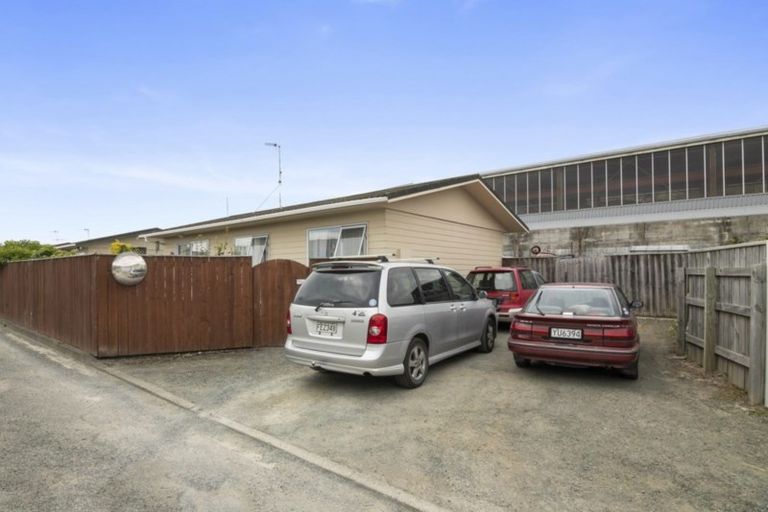 Photo of property in 1/18 Parkers Road, Tahunanui, Nelson, 7011