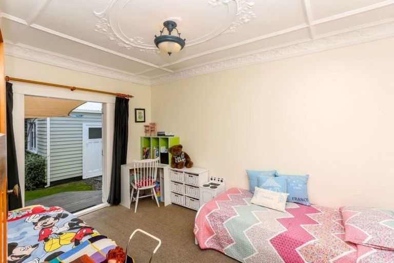 Photo of property in 16 Sanders Avenue, Westown, New Plymouth, 4310