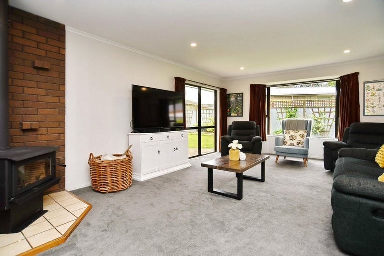 Photo of property in 10 Rowse Street, Rangiora, 7400