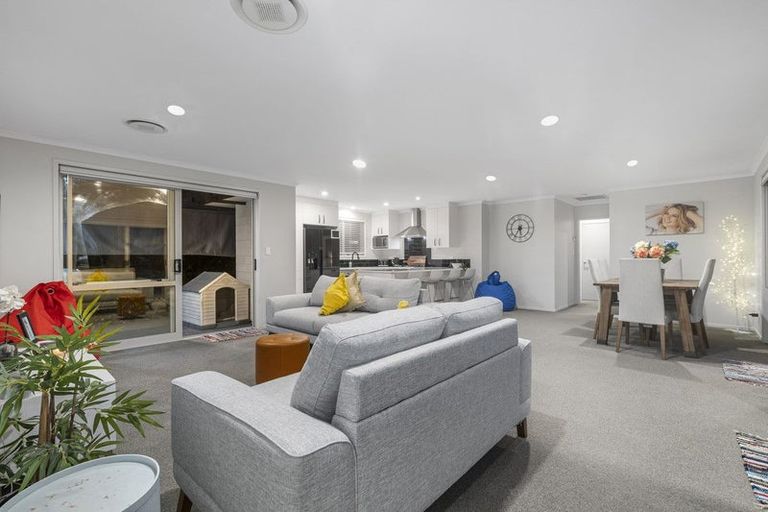 Photo of property in 69 Bert Wall Drive, Omokoroa, 3114