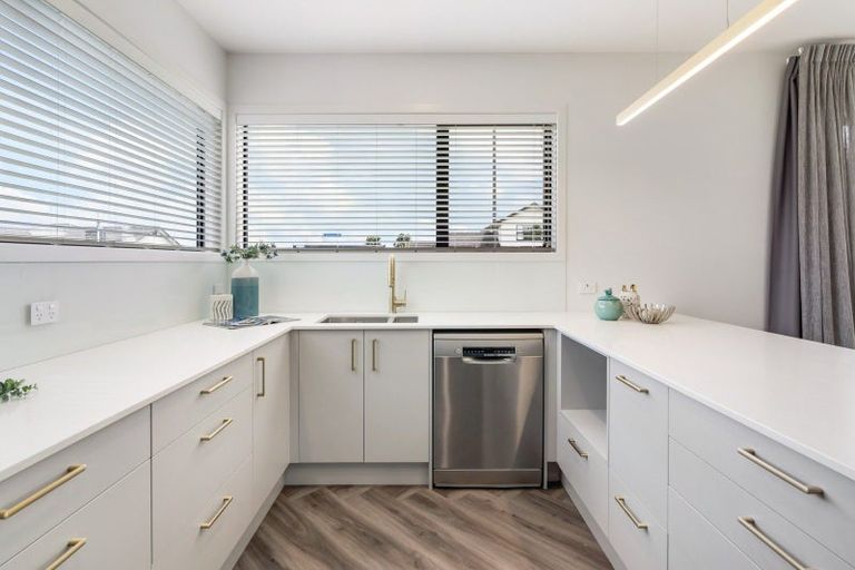 Photo of property in 1 Wesleyan Street, Paerata, 2124