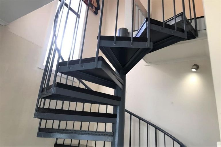 Photo of property in 40 Govett Avenue, Frankleigh Park, New Plymouth, 4310