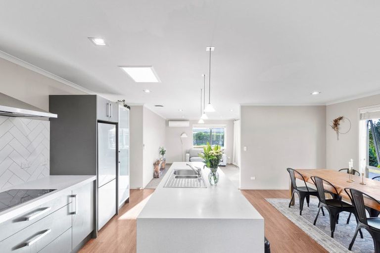 Photo of property in 18 Eastridge Terrace, Huntington, Hamilton, 3210