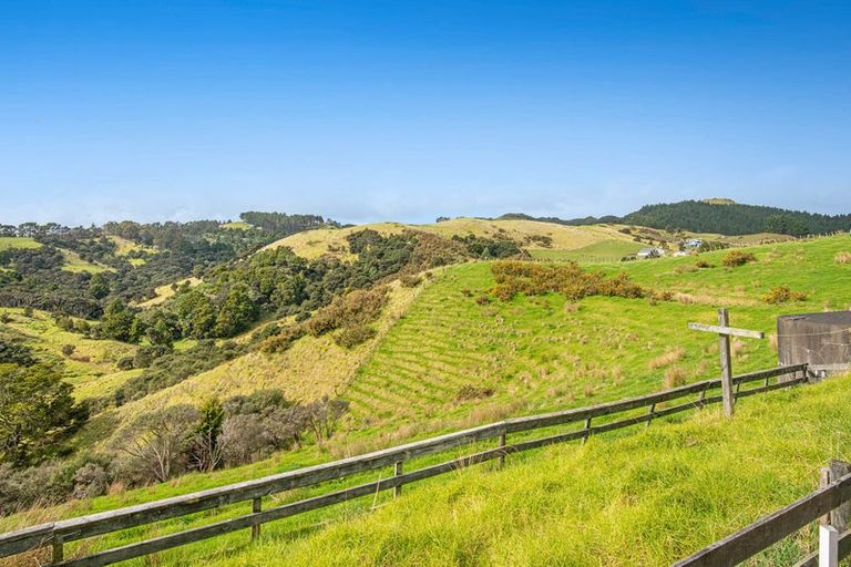 Photo of property in 3050 Kaipara Coast Highway, Glorit, Warkworth, 0984