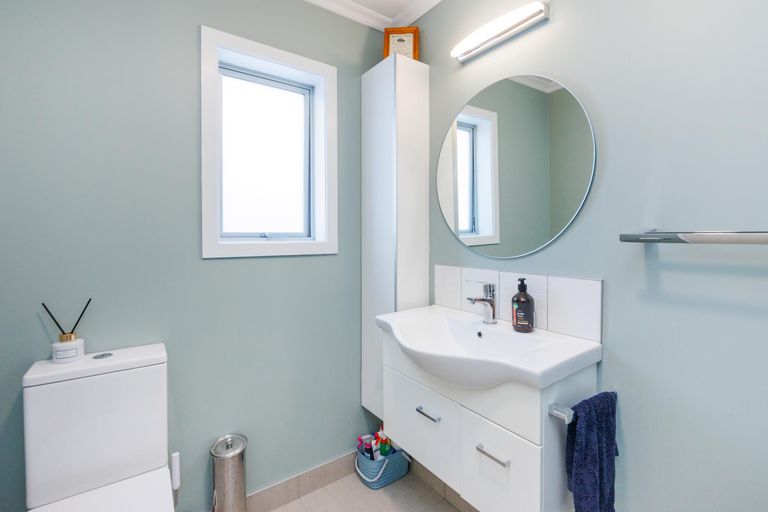 Photo of property in 1/297 Ruahine Street, Terrace End, Palmerston North, 4410