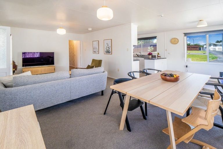 Photo of property in 48 Sole Avenue, Bell Block, New Plymouth, 4312